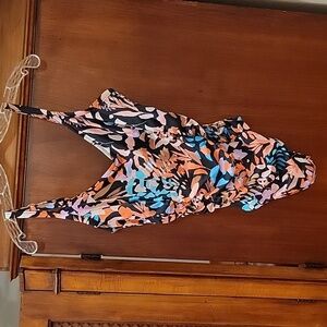 Aqua Green | Multicolor V-neck One-piece Swimsuit with Ruching - Large - NWOT